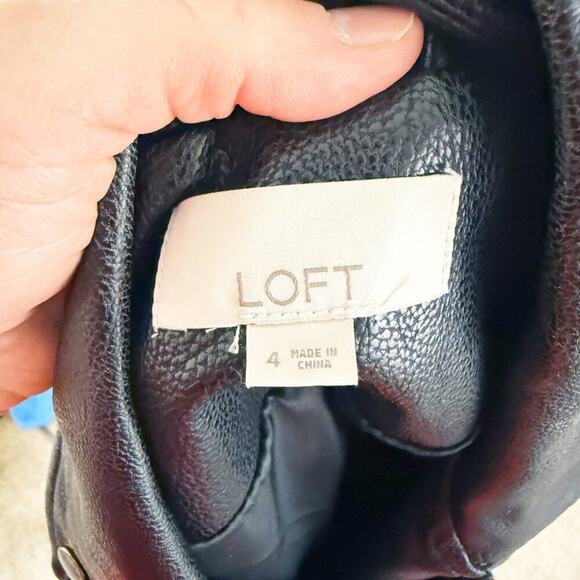 LOFT Black Faux Leather Biker Jacket Women's Size 4 EUC Zip Up Pockets - Picture 7 of 10